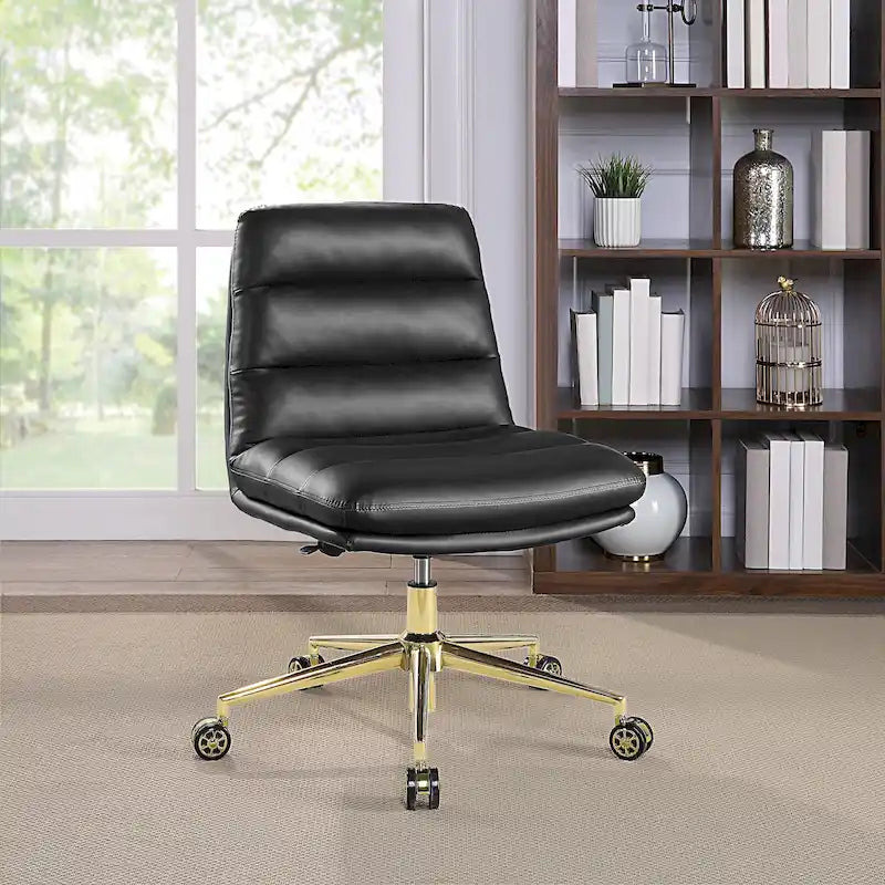 Swivel Office Chair in Faux Leather