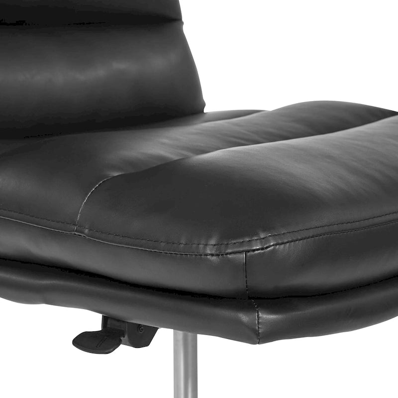 Swivel Office Chair in Faux Leather